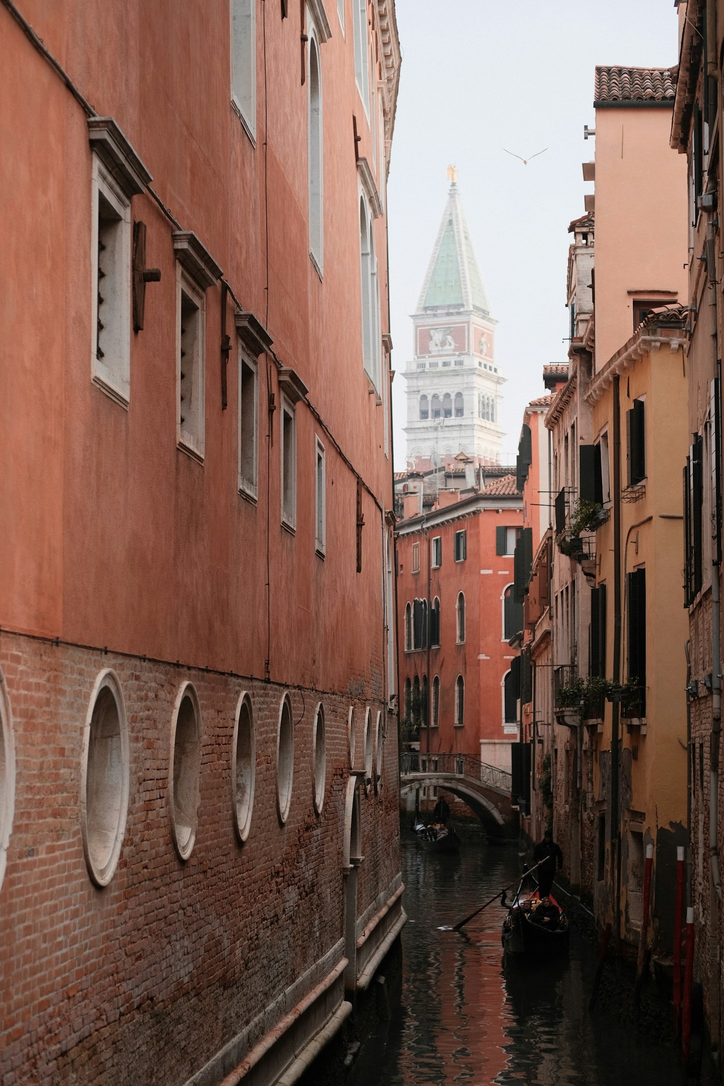 Day Trips from Venice: Exploring Burano and Murano